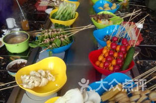 修武县日杂废旧公司日用杂品门市部周边 日用与美食的烟火交响